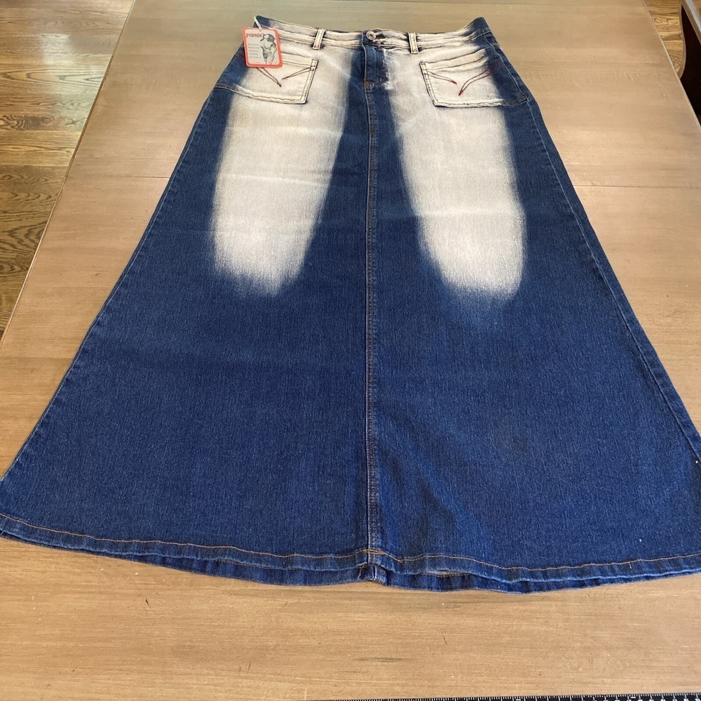 NWT Zinnia Skirt Women's Size 46 Blue w/Red Stitching Cowgirl A Line